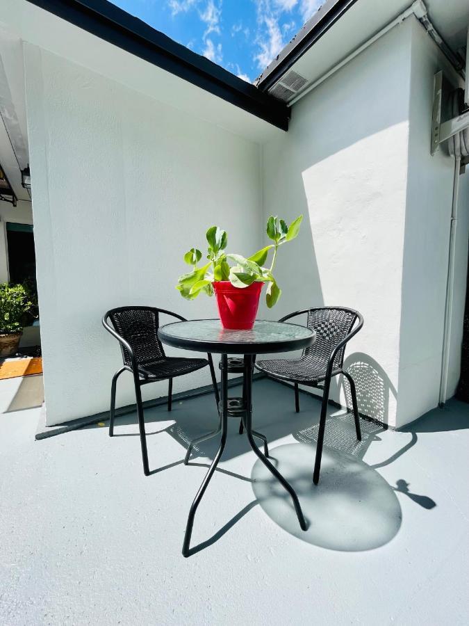 Our Lovely Nest, Free Parking & Wi-Fi マイアミ エクステリア 写真