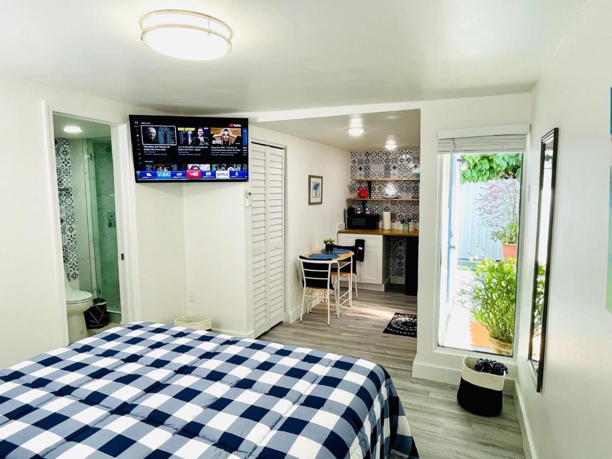 Our Lovely Nest, Free Parking & Wi-Fi マイアミ エクステリア 写真